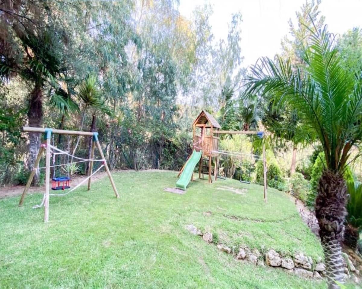 2 Zimmer Apartment zu verkaufen in Calahonda mit Pool Garage - 245.000 € (Ref: 9322352)