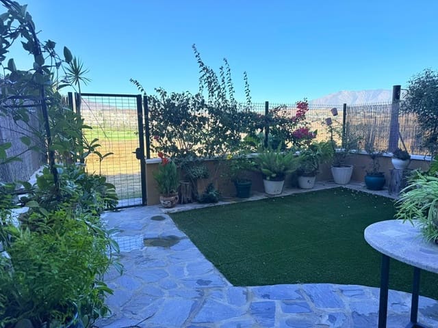 Apartamento de 2 habitaciones en La Cala de Mijas, Mijas en venta con piscina garaje - 360.000 € (Ref: 9324467)