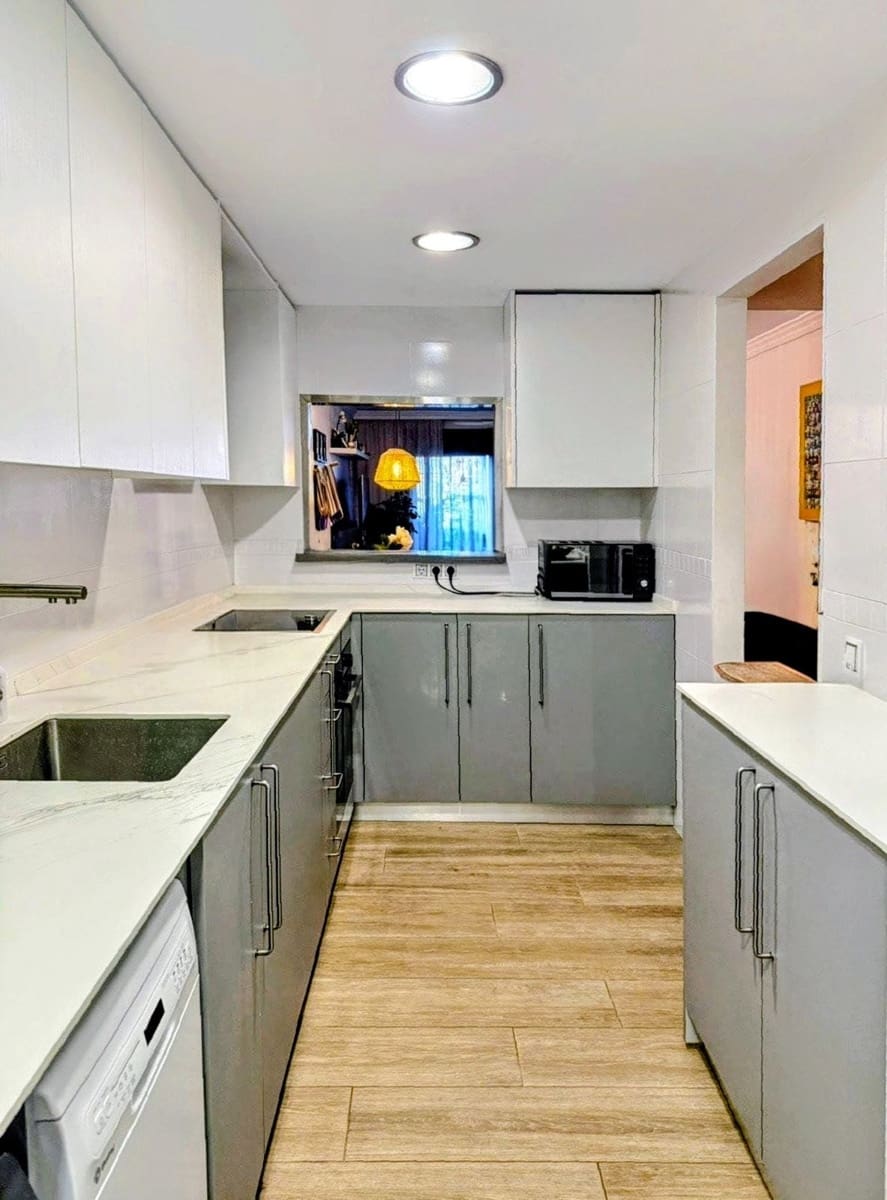 2 slaapkamer Appartement te koop in La Cala de Mijas met zwembad garage - € 325.000 (Ref: 9324467)