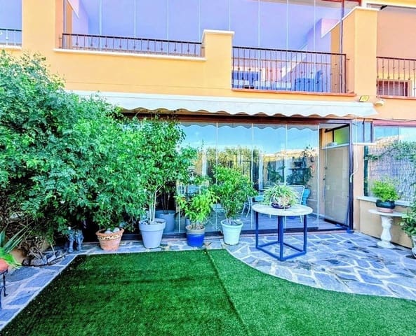 Apartamento de 2 habitaciones en La Cala de Mijas, Mijas en venta con piscina garaje - 325.000 € (Ref: 9324467)