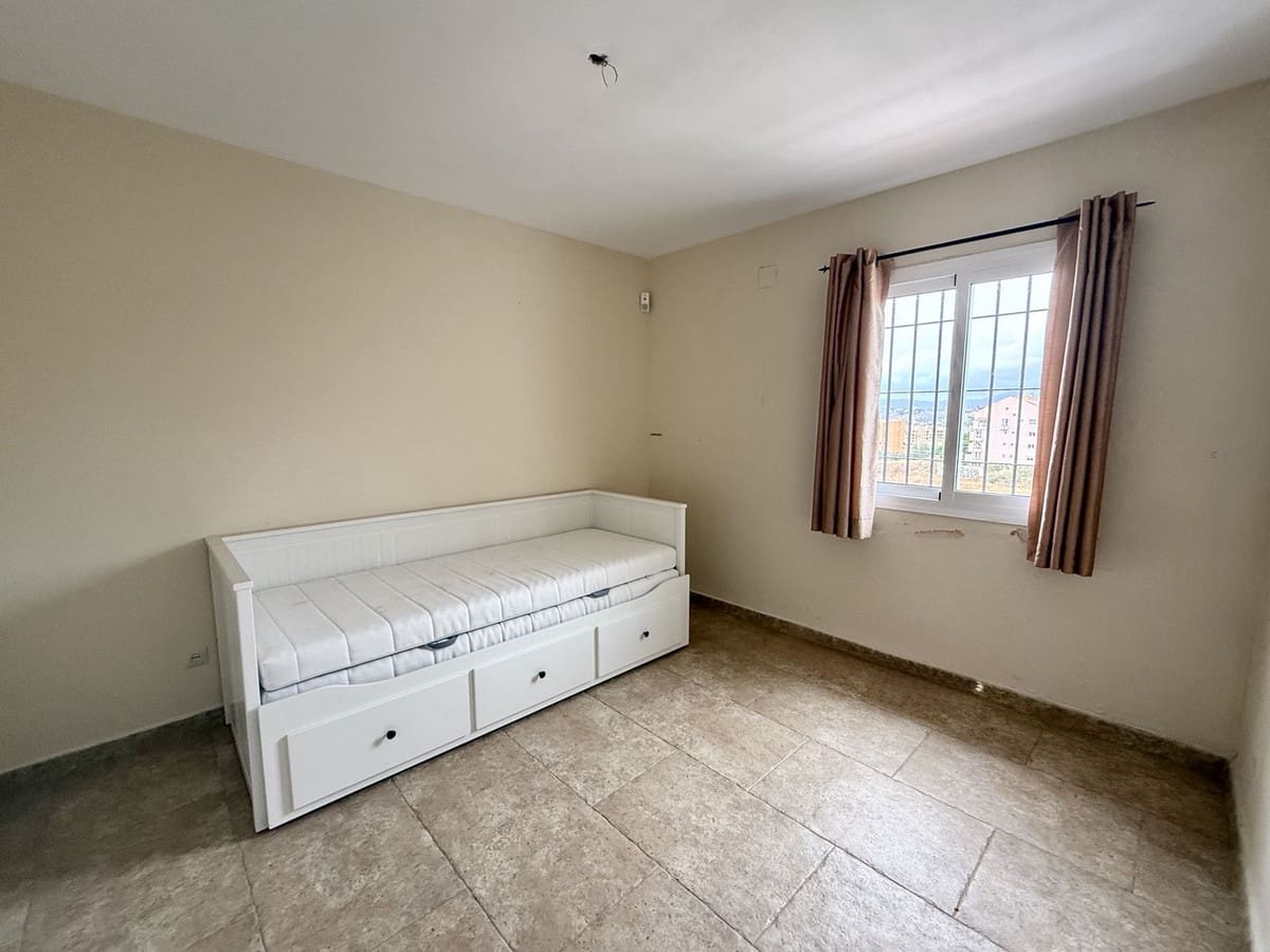 6 soveværelse Villa til salg i Fuengirola med swimmingpool garage - € 985.000 (Ref: 9325178)