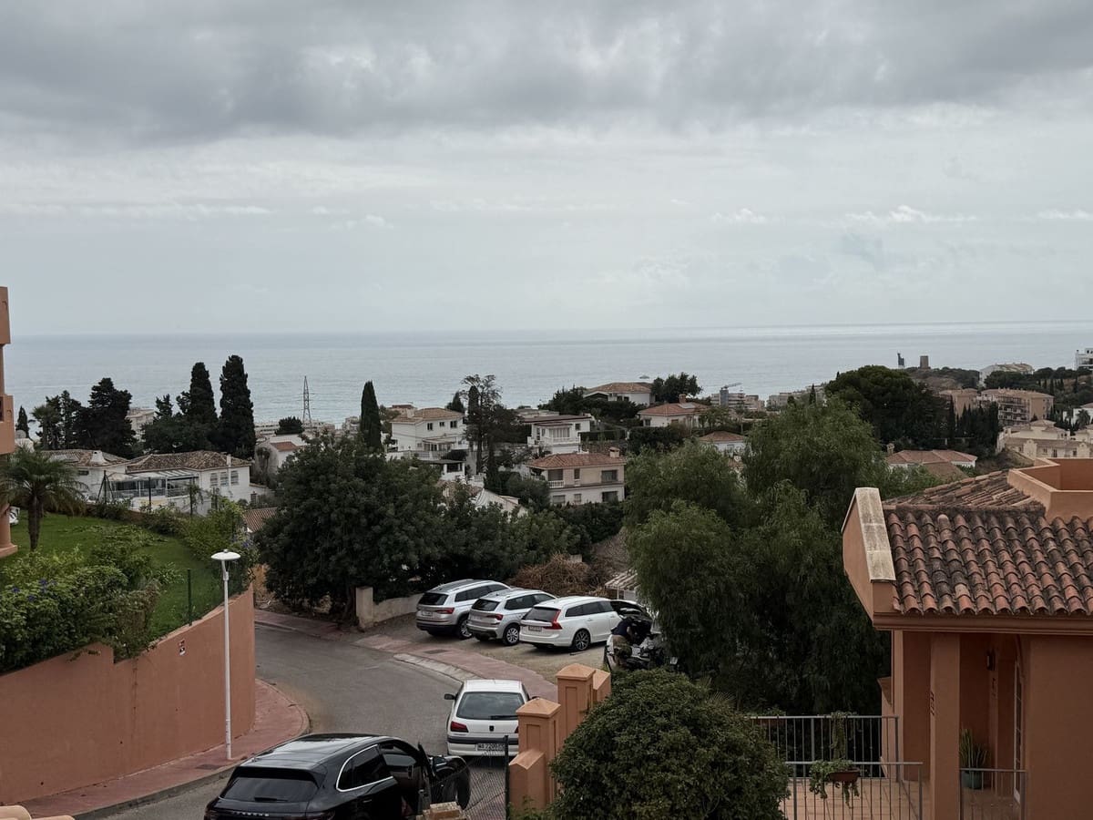 6 soveværelse Villa til salg i Fuengirola med swimmingpool garage - € 985.000 (Ref: 9325178)