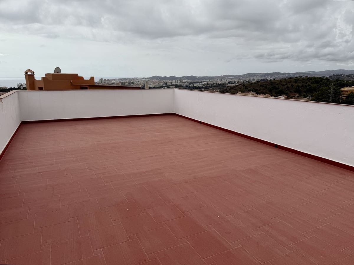 6 soveværelse Villa til salg i Fuengirola med swimmingpool garage - € 985.000 (Ref: 9325178)