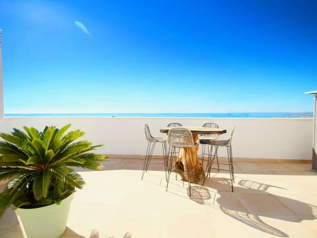 Apartamento de 2 habitaciones en Los Monteros, Marbella en venta con piscina garaje - 890.000 € (Ref: 9326110)