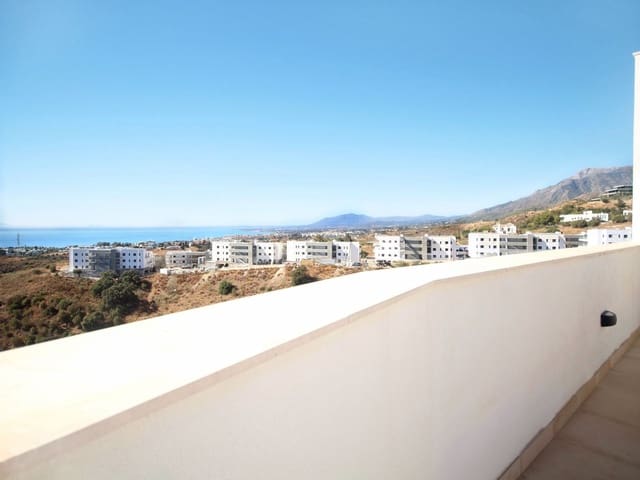 Apartamento de 2 habitaciones en Los Monteros, Marbella en venta con piscina garaje - 890.000 € (Ref: 9326110)
