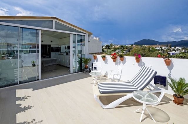 3 bedroom Penthouse for sale in Puerto Banus, Marbella with pool garage - € 1,197,000 (Ref: 9340214)