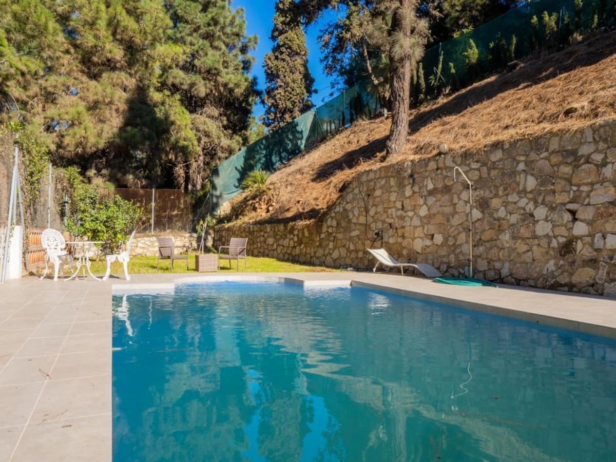 6 bedroom Villa for sale in El Chaparral with pool garage - € 1,349,000 (Ref: 9348026)