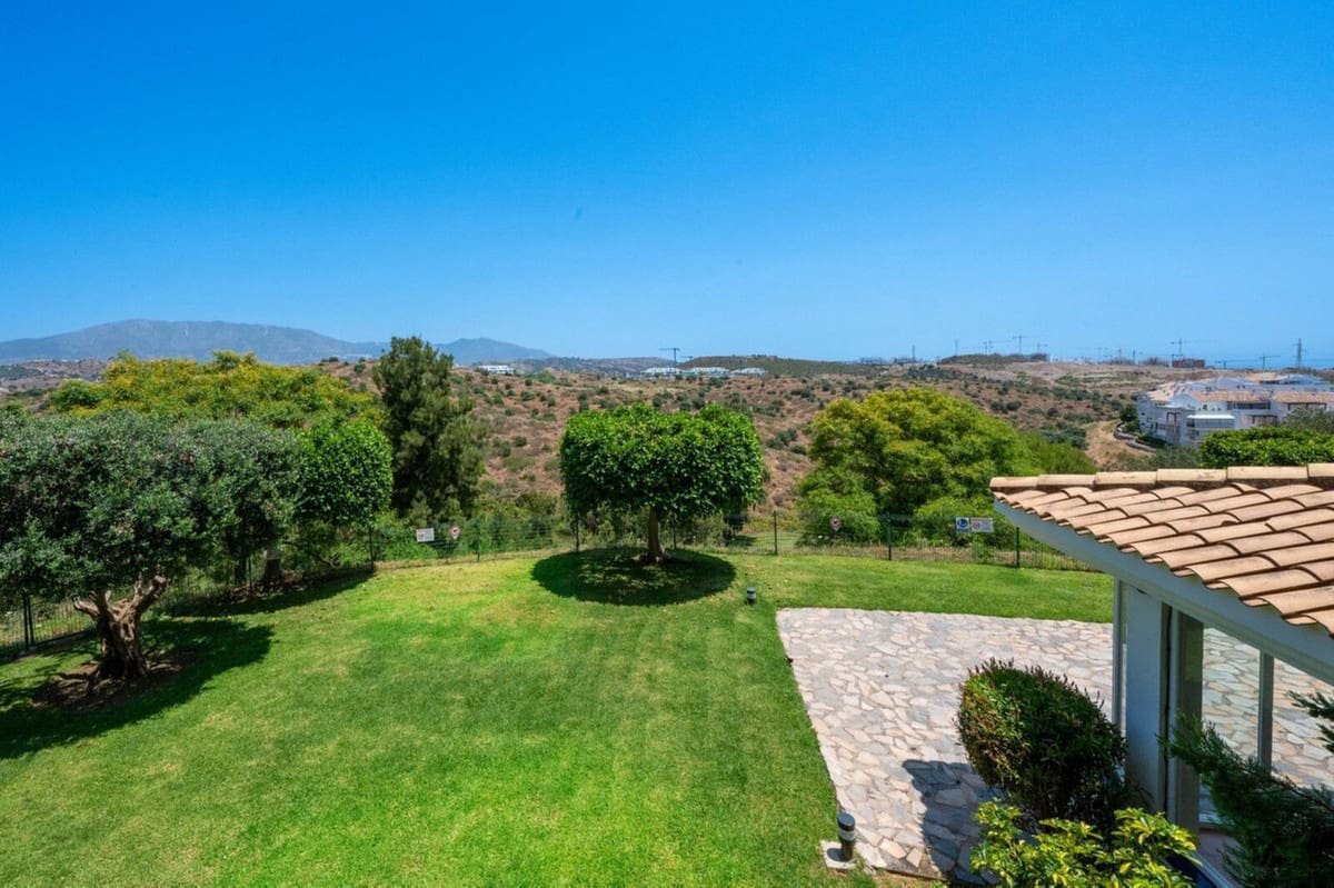 2 chambre Appartement à vendre à Riviera del Sol avec piscine garage - 337 000 € (Ref: 9348482)