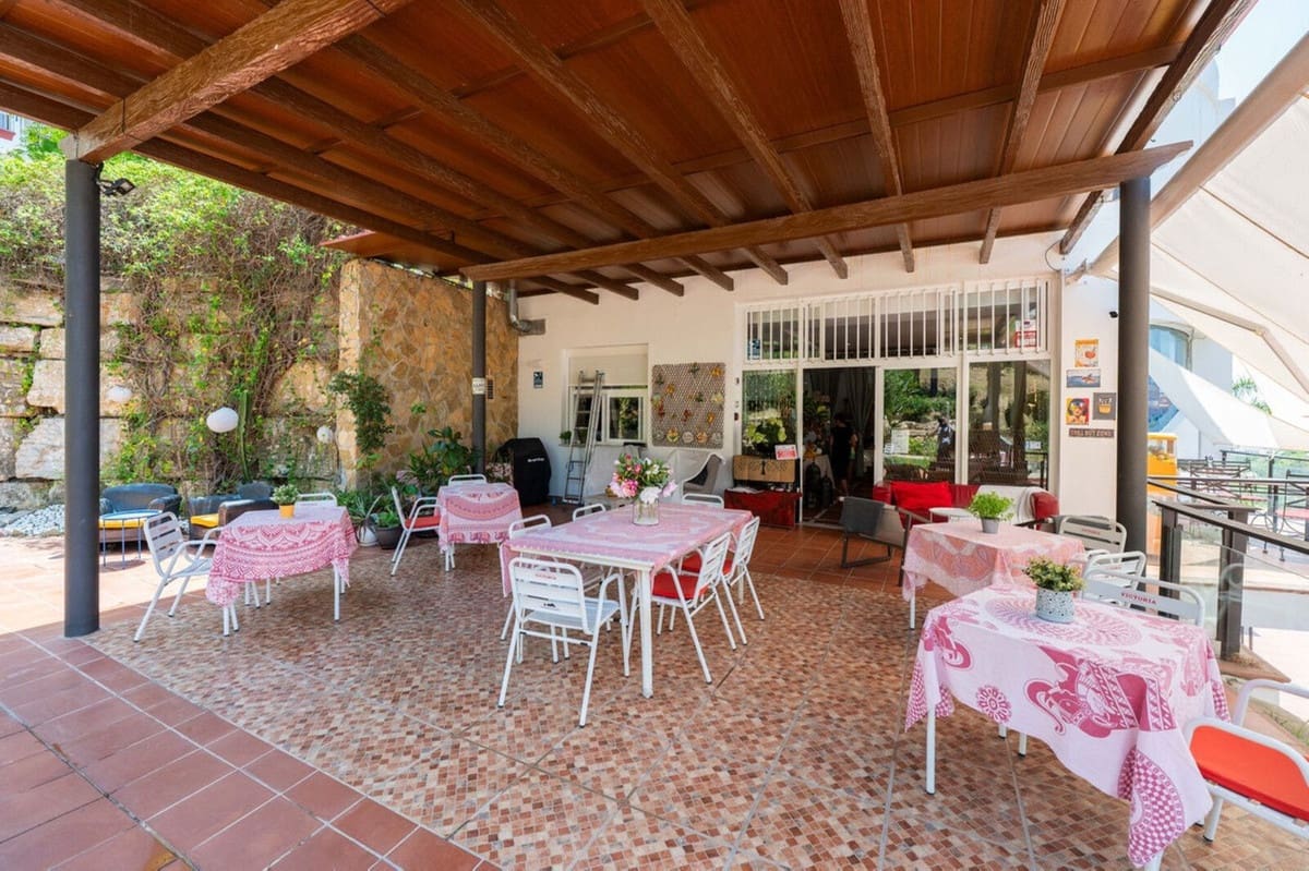 2 Zimmer Apartment zu verkaufen in Riviera del Sol mit Pool Garage - 337.000 € (Ref: 9348482)