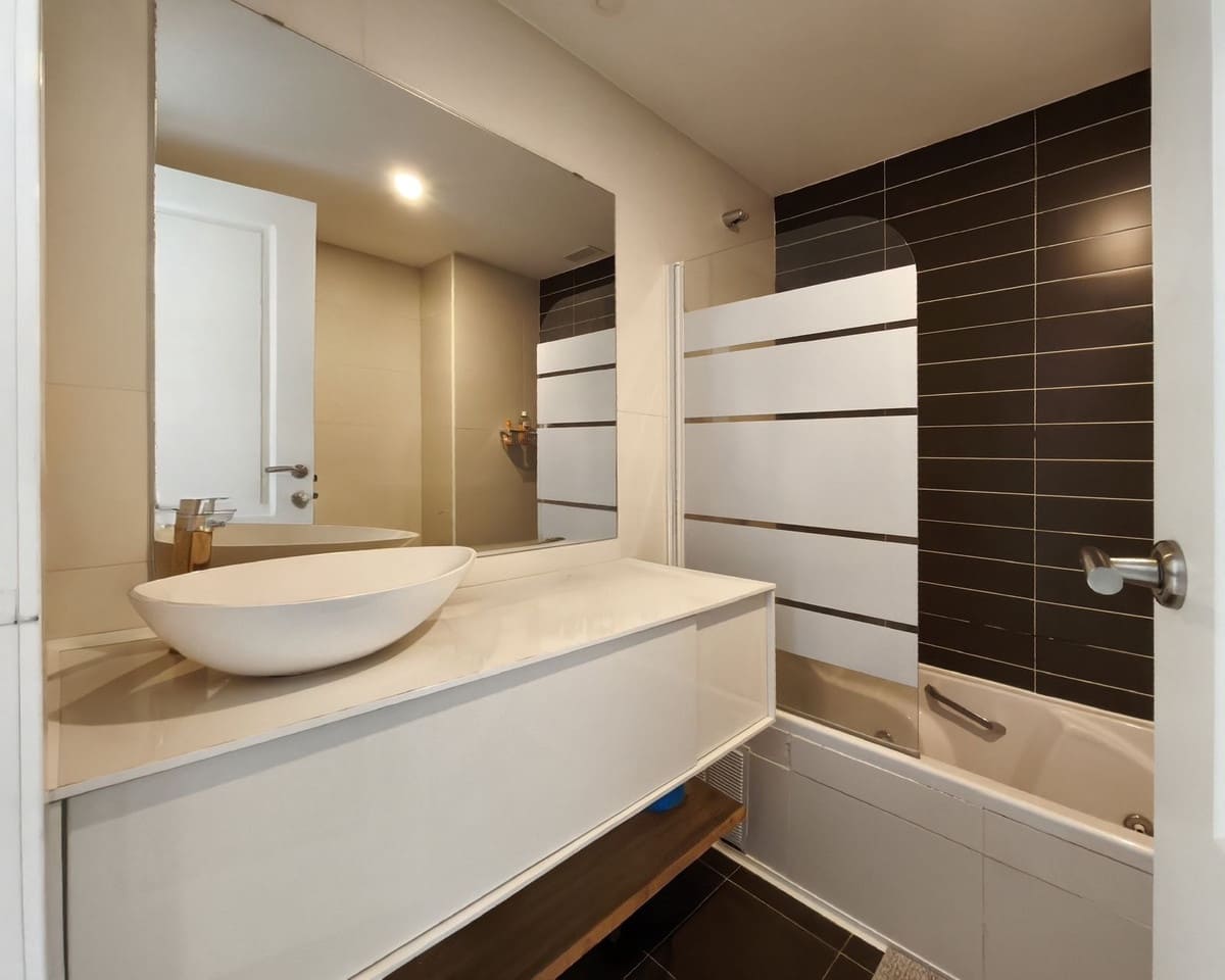 2 bedroom Apartment for sale in Riviera del Sol with pool garage - € 328,000 (Ref: 9353980)