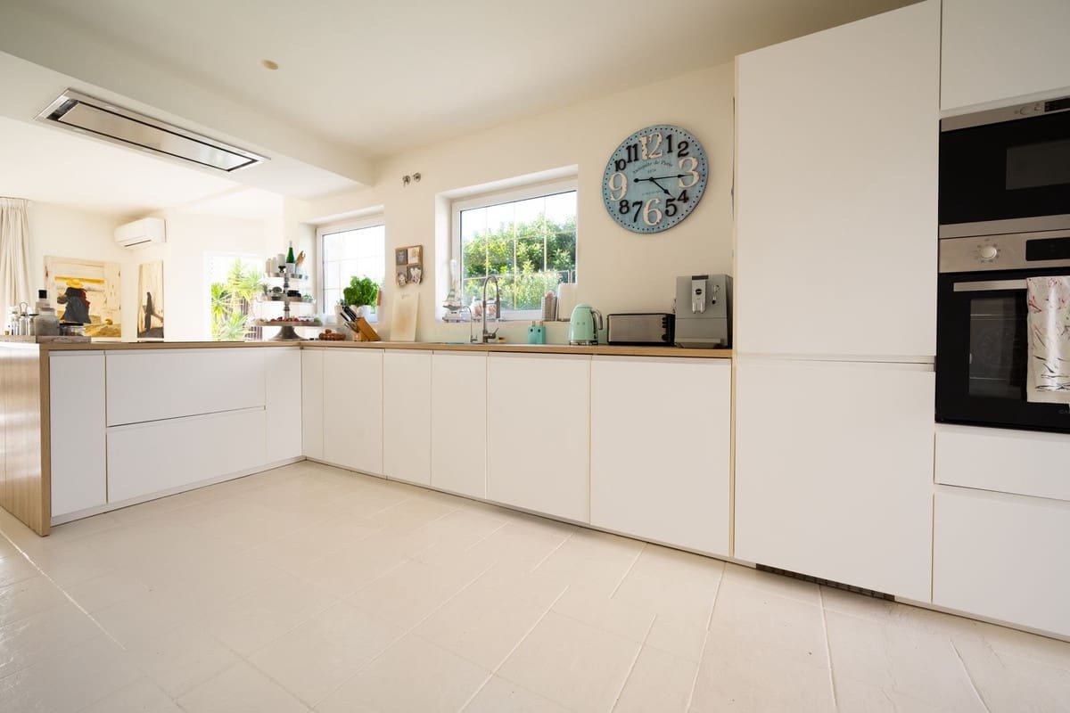 5 Zimmer Villa zu verkaufen in Riviera del Sol mit Pool Garage - 1.700.000 € (Ref: 9386929)