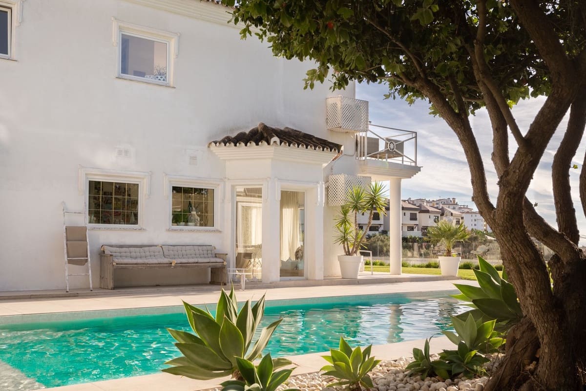 5 Zimmer Villa zu verkaufen in Riviera del Sol mit Pool Garage - 1.700.000 € (Ref: 9386929)