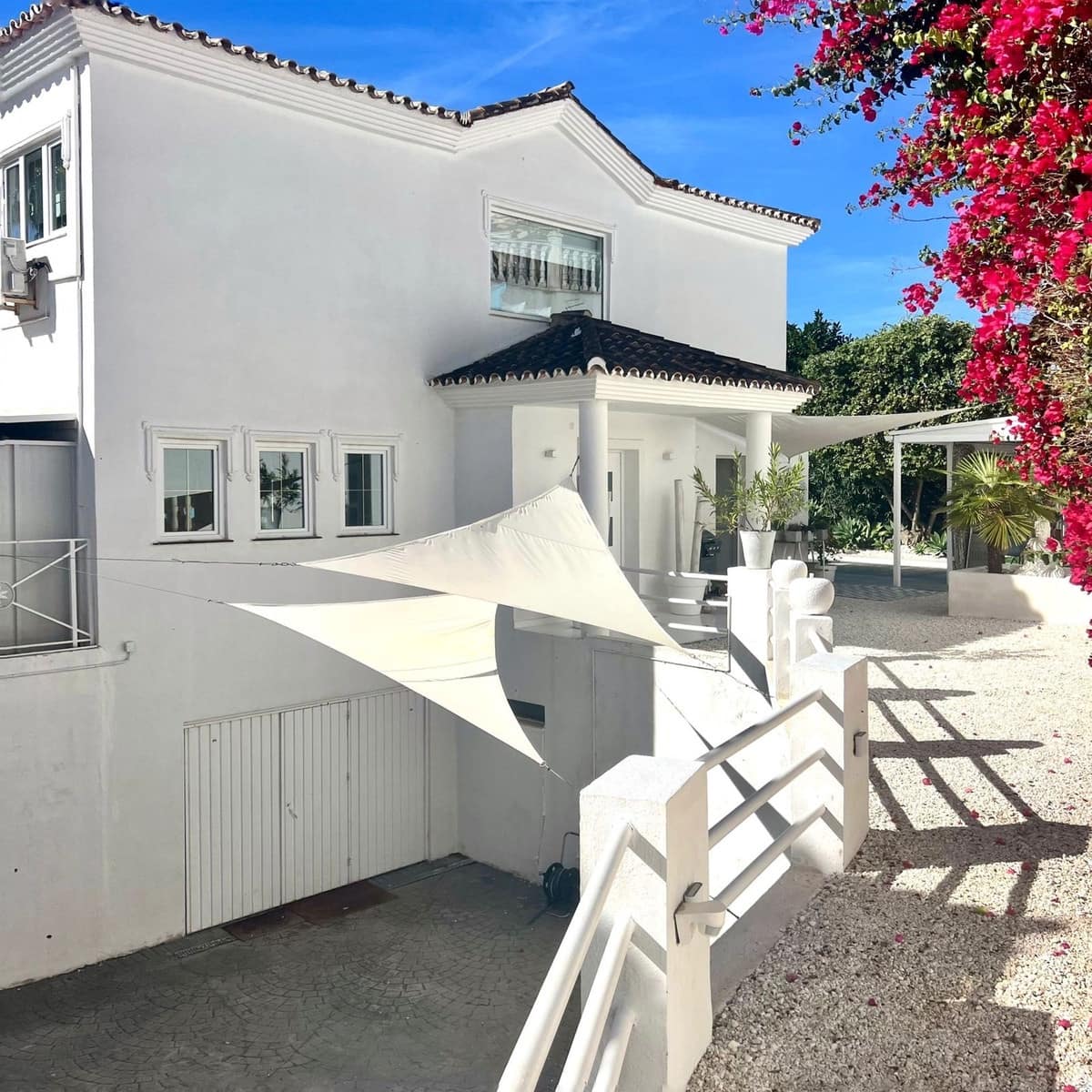 5 Zimmer Villa zu verkaufen in Riviera del Sol mit Pool Garage - 1.700.000 € (Ref: 9386929)