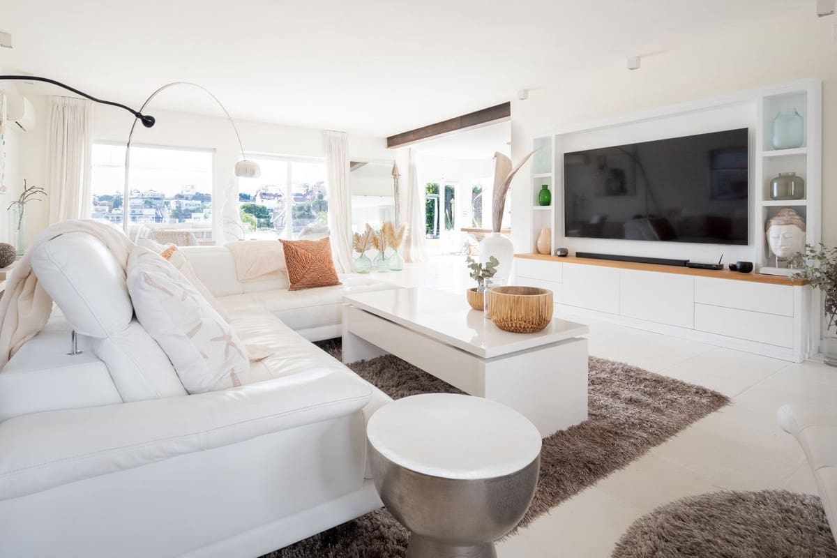 5 bedroom Villa for sale in Riviera del Sol with pool garage - € 1,700,000 (Ref: 9386929)