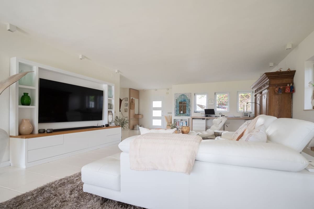 5 bedroom Villa for sale in Riviera del Sol with pool garage - € 1,700,000 (Ref: 9386929)