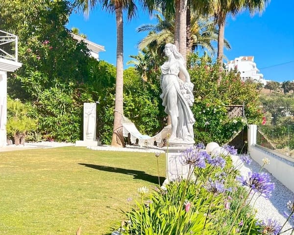 5 bedroom Villa for sale in Riviera del Sol, Mijas with pool garage - € 1,700,000 (Ref: 9386929)