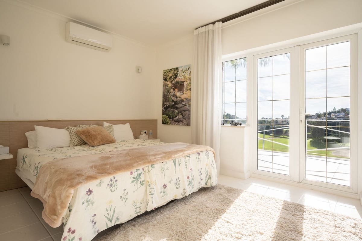 5 bedroom Villa for sale in Riviera del Sol with pool garage - € 1,700,000 (Ref: 9386929)