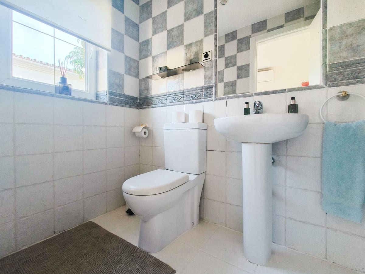 5 bedroom Villa for sale in Riviera del Sol with pool garage - € 1,700,000 (Ref: 9386929)