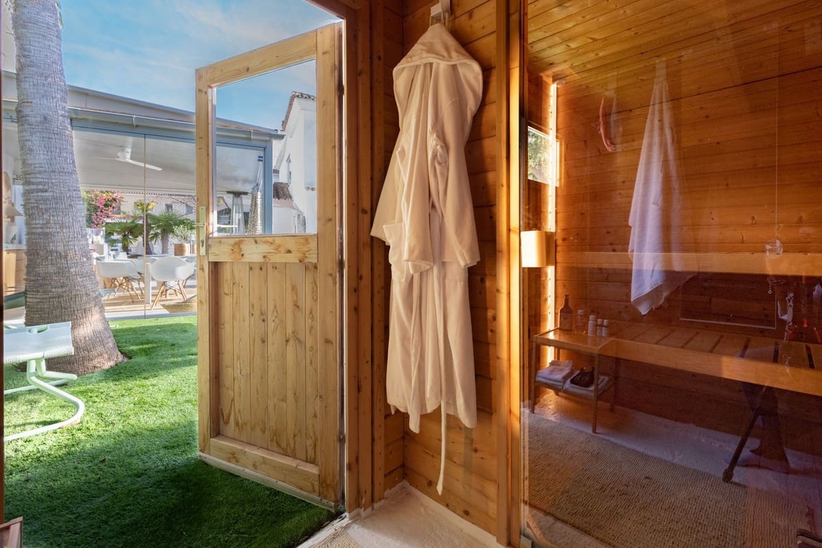 5 bedroom Villa for sale in Riviera del Sol with pool garage - € 1,700,000 (Ref: 9386929)