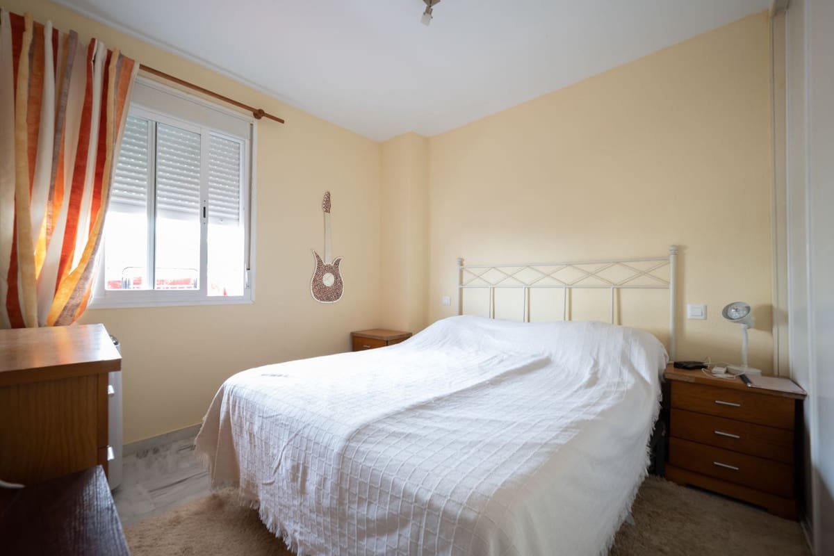 3 slaapkamer Appartement te koop in Riviera del Sol met zwembad garage - € 430.000 (Ref: 9388542)