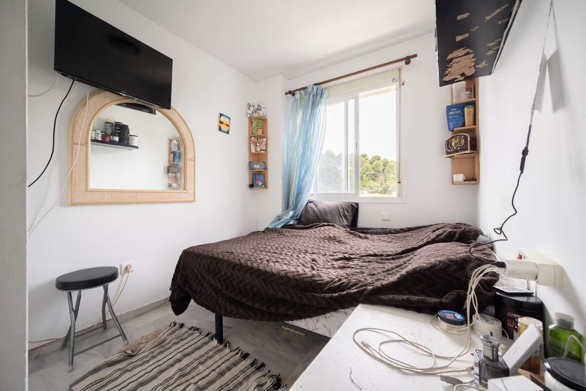 3 slaapkamer Appartement te koop in Riviera del Sol met zwembad garage - € 430.000 (Ref: 9388542)