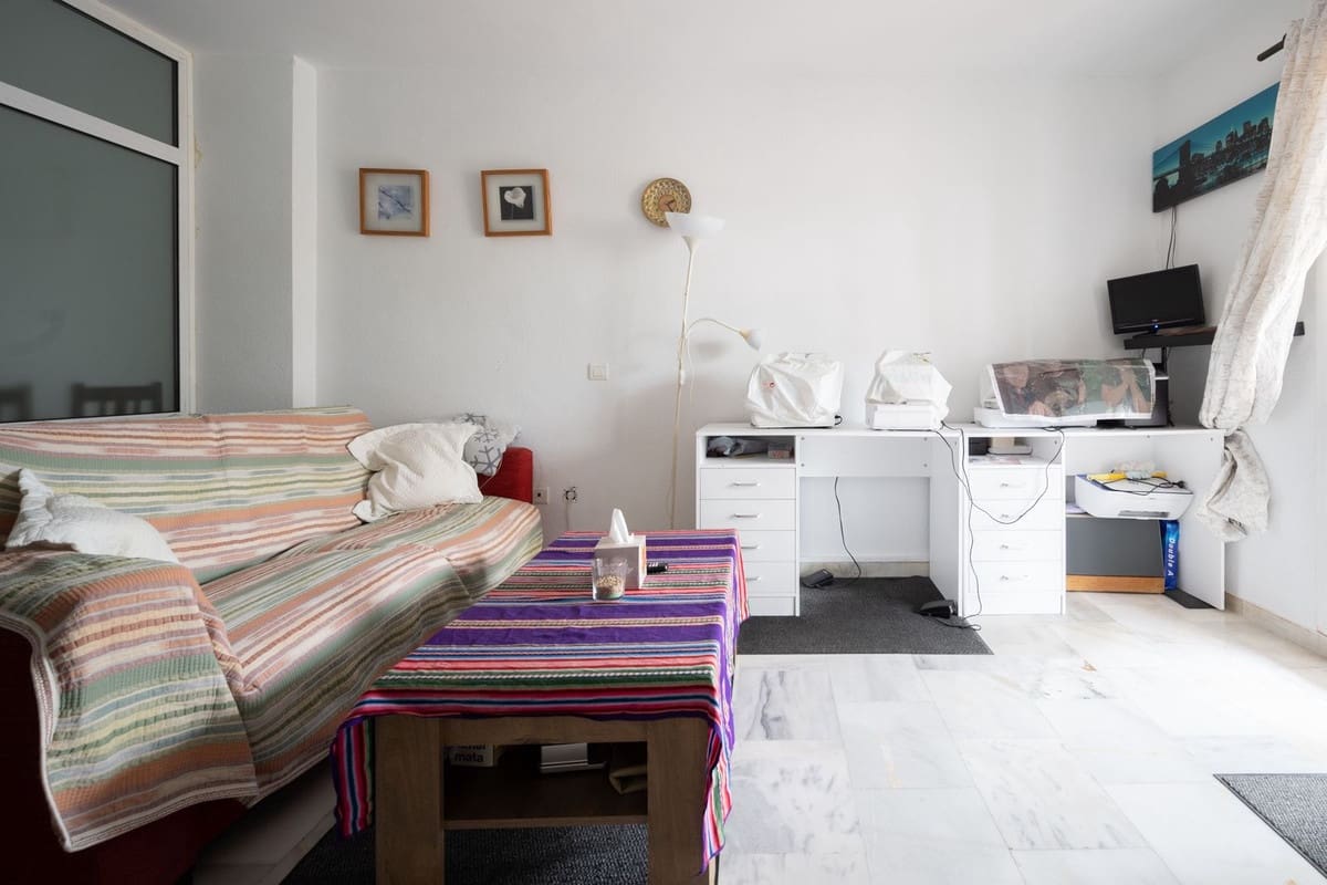 3 bedroom Apartment for sale in Riviera del Sol with pool garage - € 380,000 (Ref: 9388542)