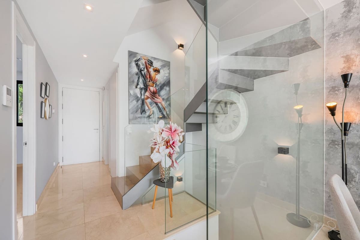 4 quarto Casa em Banda para venda em La Cala de Mijas com piscina - 1 199 000 € (Ref: 9392074)