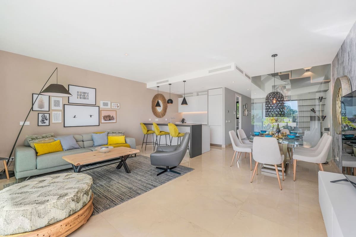 4 quarto Casa em Banda para venda em La Cala de Mijas com piscina - 1 199 000 € (Ref: 9392074)