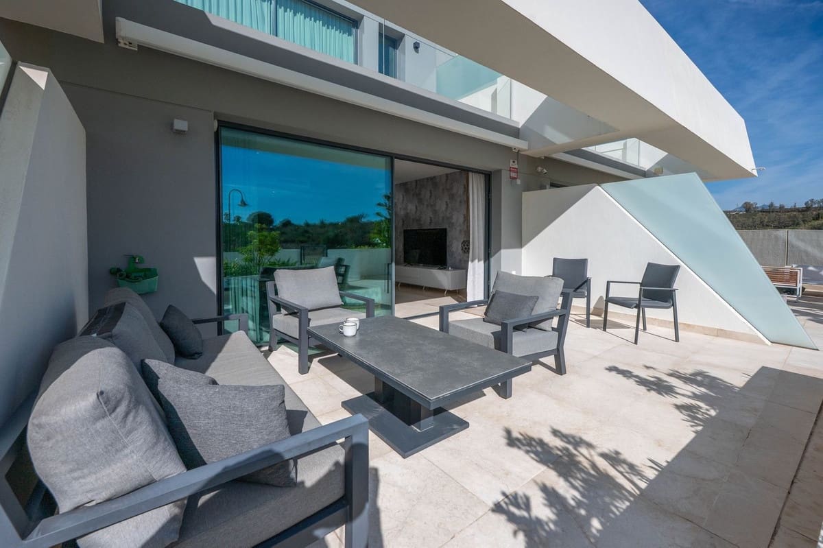 4 quarto Casa em Banda para venda em La Cala de Mijas com piscina - 1 199 000 € (Ref: 9392074)