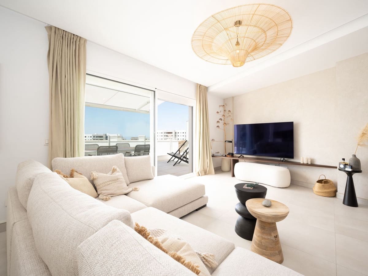 3 chambre Appartement à vendre à Los Monteros avec piscine garage - 760 000 € (Ref: 9399843)