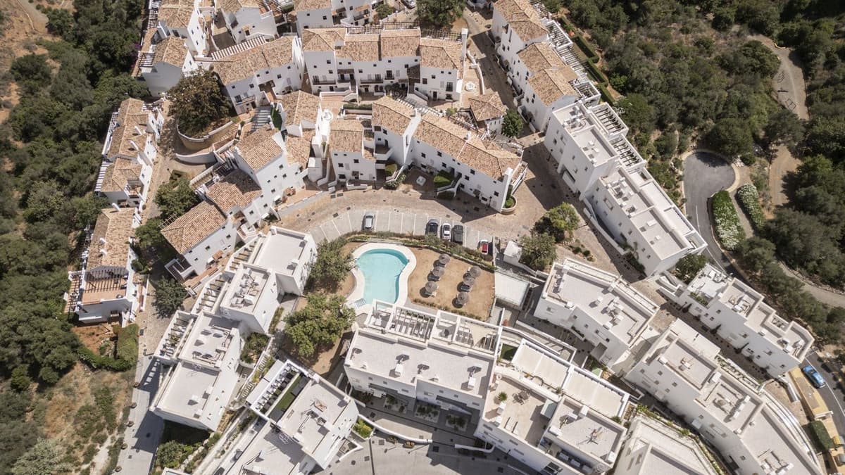 3 chambre Appartement à vendre à Los Monteros avec piscine garage - 760 000 € (Ref: 9399843)