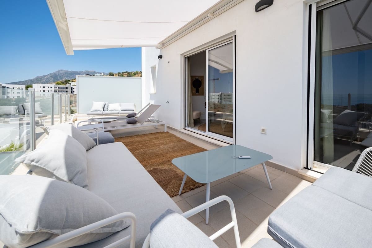 3 soveværelse Lejlighed til salg i Los Monteros med swimmingpool garage - € 760.000 (Ref: 9399843)