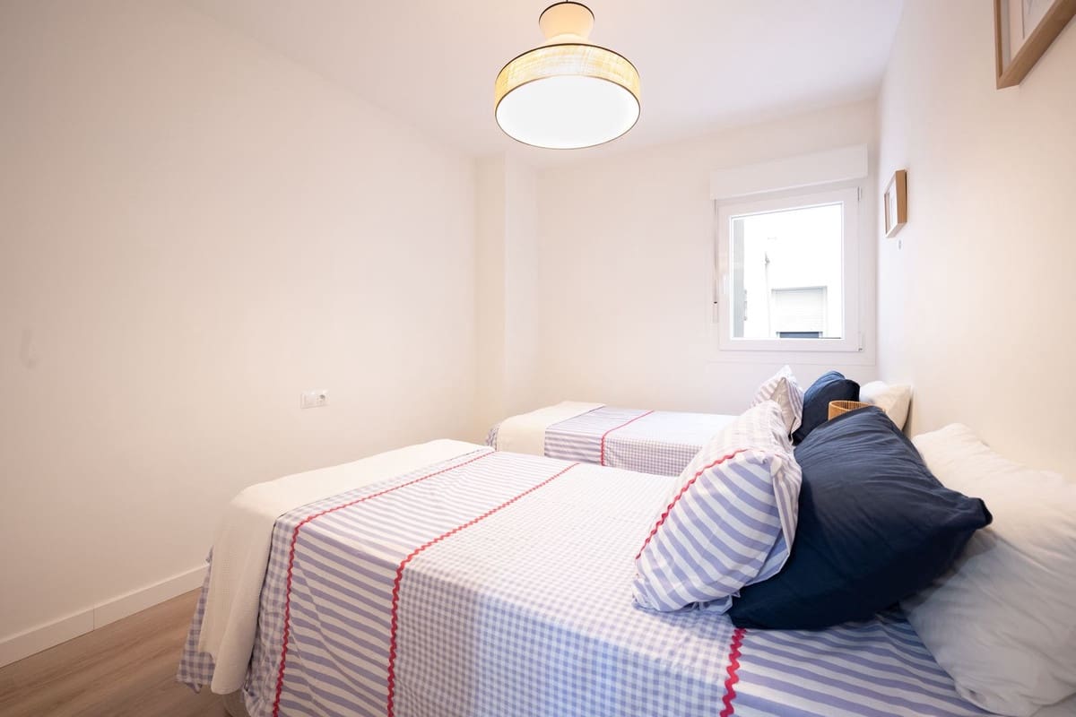 3 Zimmer Apartment zu verkaufen in Nueva Andalucia mit Pool Garage - 469.000 € (Ref: 9421756)