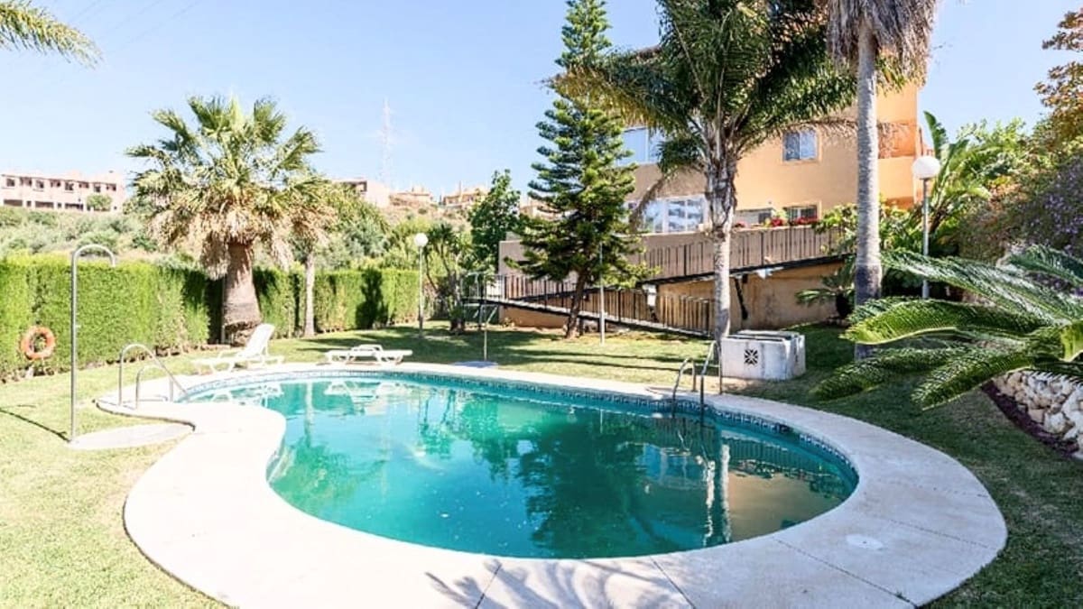 1 bedroom Apartment for sale in Riviera del Sol with pool garage - € 245,000 (Ref: 9432602)