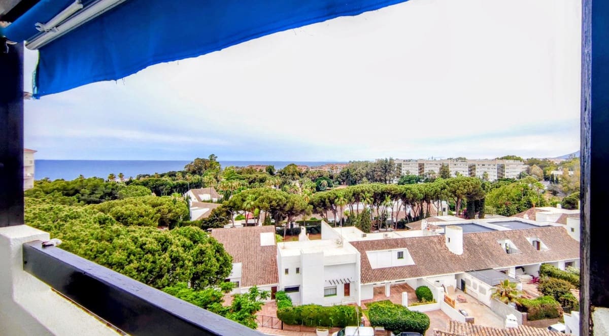 2 sovrum Lägenhet till salu i Puerto Banus med pool garage - 799 000 € (Ref: 9438892)