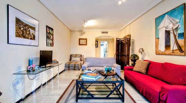 2 quarto Apartamento para venda em Puerto Banus, Marbella com piscina garagem - 749 000 € (Ref: 9438892)