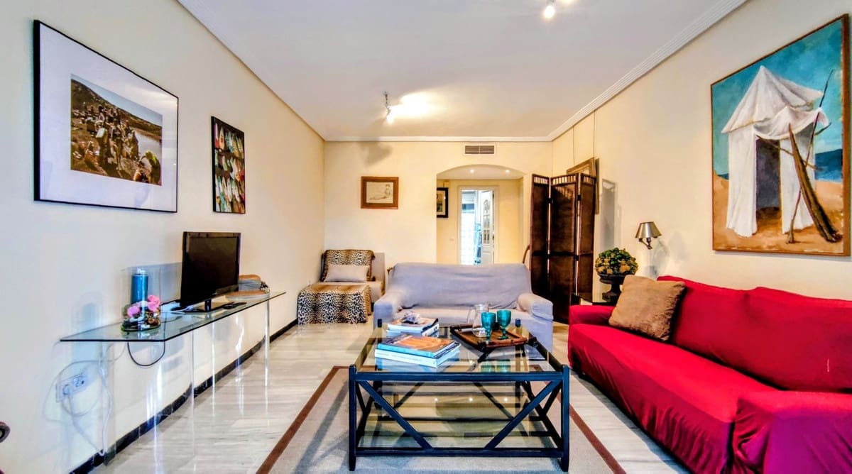 2 chambre Appartement à vendre à Puerto Banus avec piscine garage - 794 000 € (Ref: 9438892)