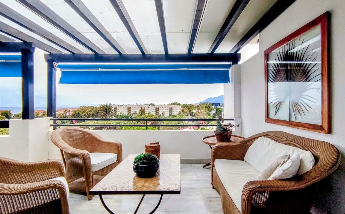 2 chambre Appartement à vendre à Puerto Banus avec piscine garage - 794 000 € (Ref: 9438892)