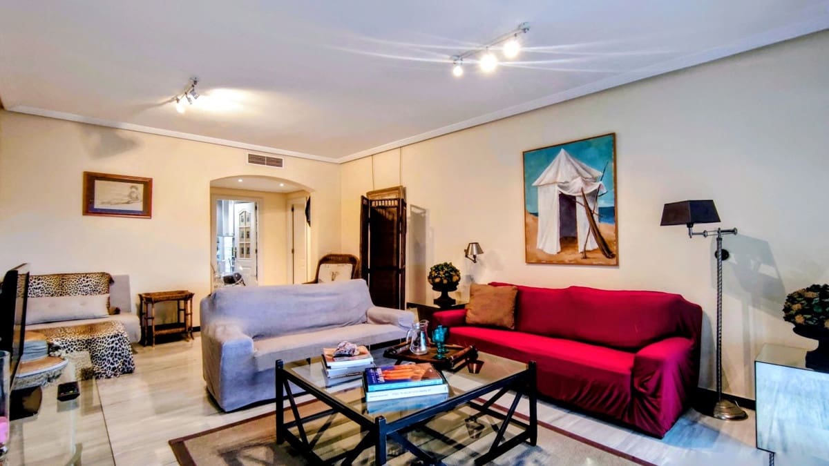 2 chambre Appartement à vendre à Puerto Banus avec piscine garage - 794 000 € (Ref: 9438892)