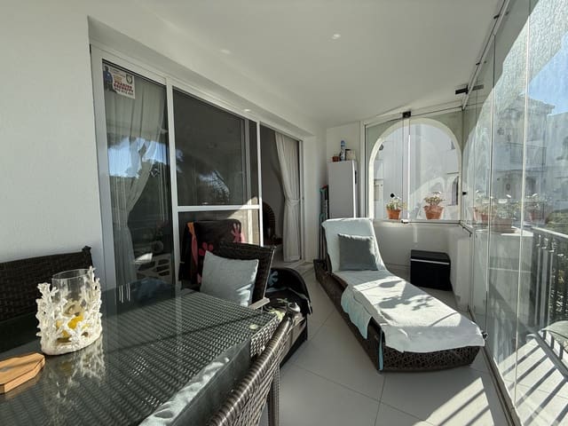 2 soveværelse Lejlighed til salg i Miraflores, Málaga by med swimmingpool garage - € 385.000 (Ref: 9473468)