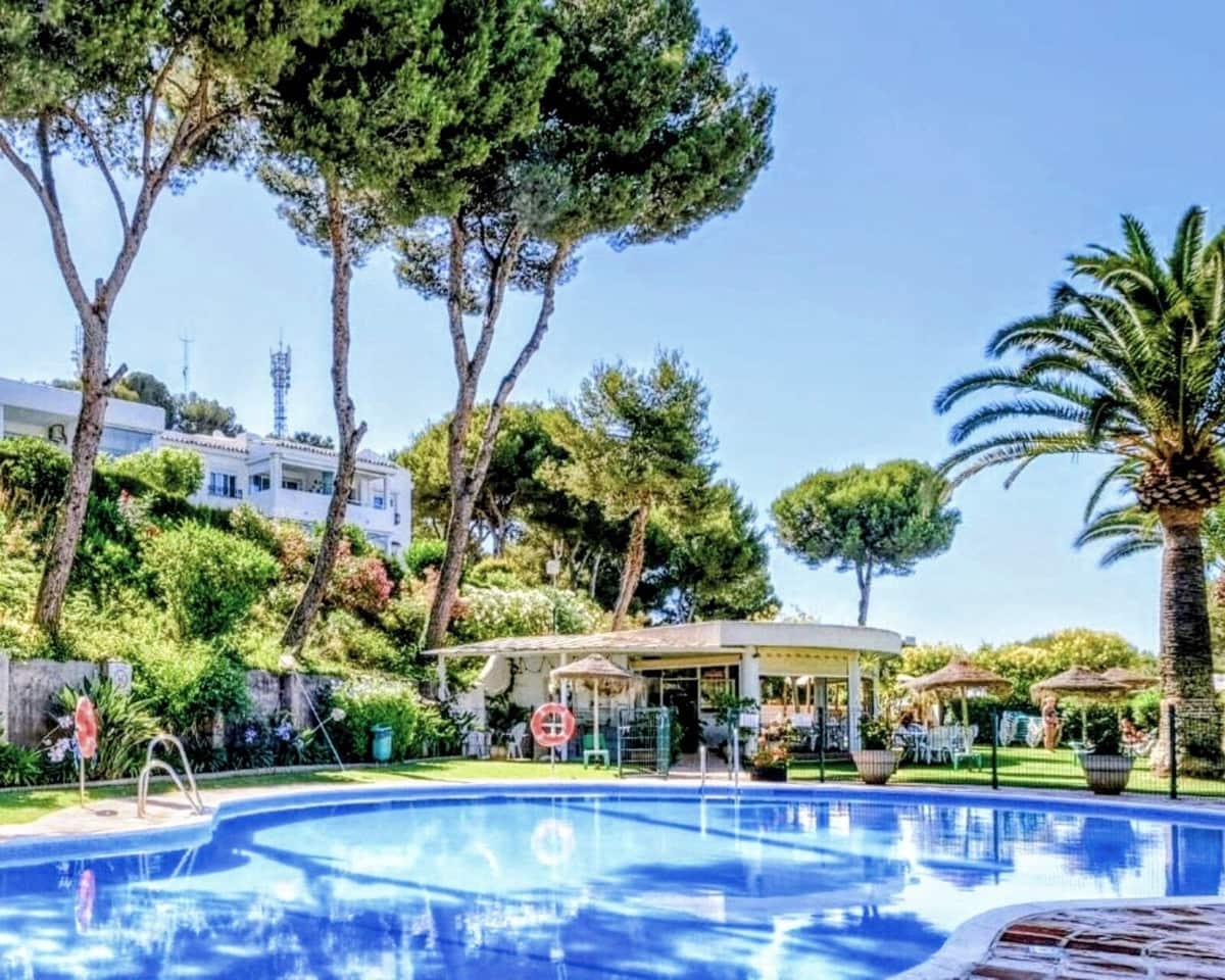 2 soverom Leilighet til salgs i Malaga by med svømmebasseng garasje - € 385 000 (Ref: 9473468)