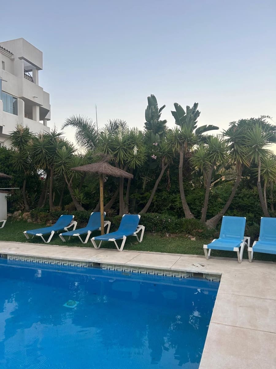 2 bedroom Apartment for sale in Mijas Costa with pool garage - € 423,000 (Ref: 9506947)