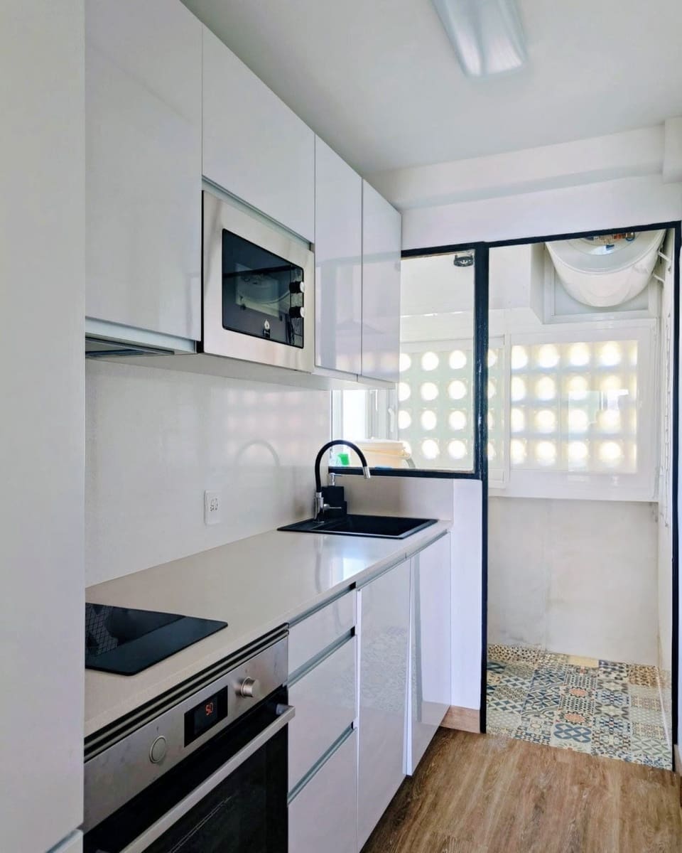 2 bedroom Apartment for sale in Calahonda with pool garage - € 349,000 (Ref: 9521135)