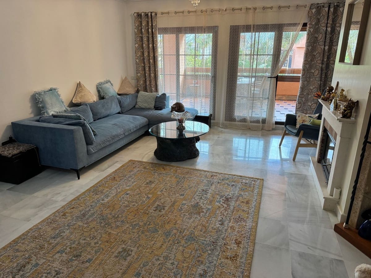 4 Zimmer Apartment zu verkaufen in New Golden Mile mit Pool Garage - 850.000 € (Ref: 9523639)