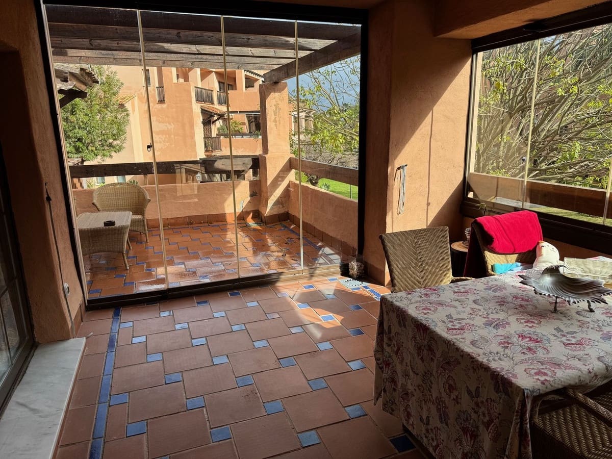 4 bedroom Apartment for sale in New Golden Mile with pool garage - € 850,000 (Ref: 9523639)