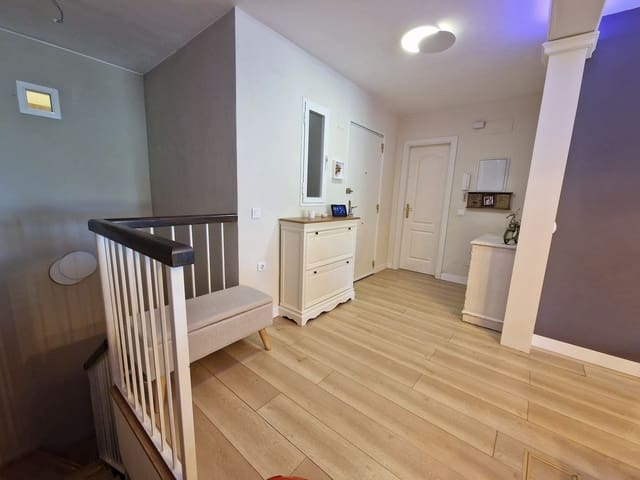 Apartamento de 3 habitaciones en Riviera del Sol, Mijas en venta con piscina garaje - 385.000 € (Ref: 9535272)