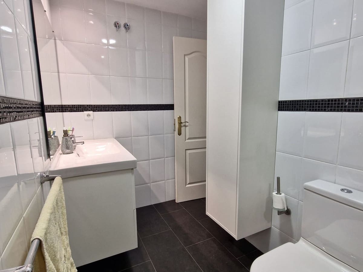 3 bedroom Apartment for sale in Riviera del Sol with pool garage - € 385,000 (Ref: 9535272)