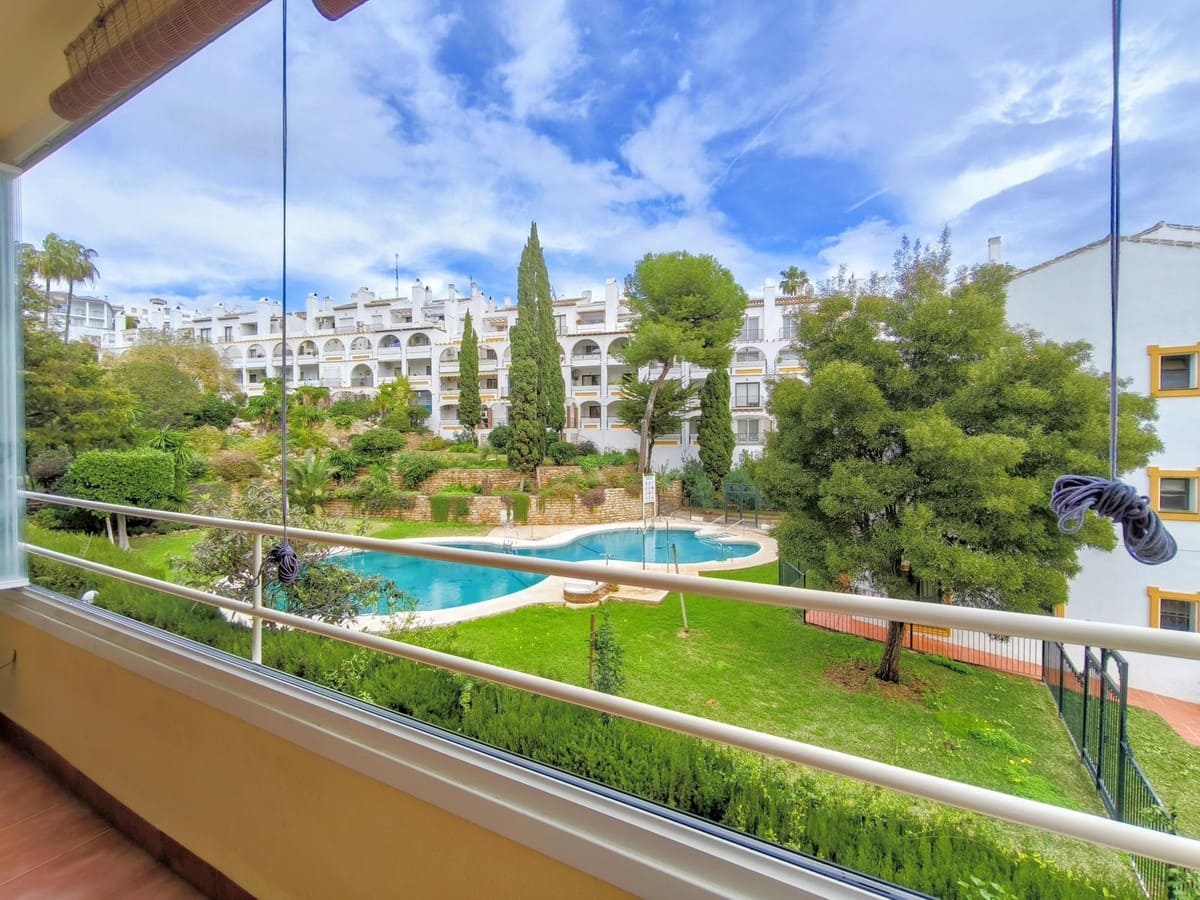 3 bedroom Apartment for sale in Riviera del Sol with pool garage - € 289,000 (Ref: 9537025)
