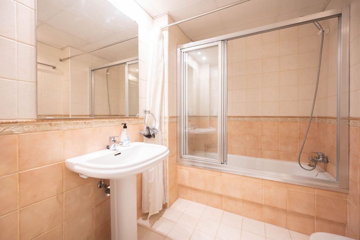 4 chambre Appartement à vendre à Marbella avec garage - 945 000 € (Ref: 9566752)