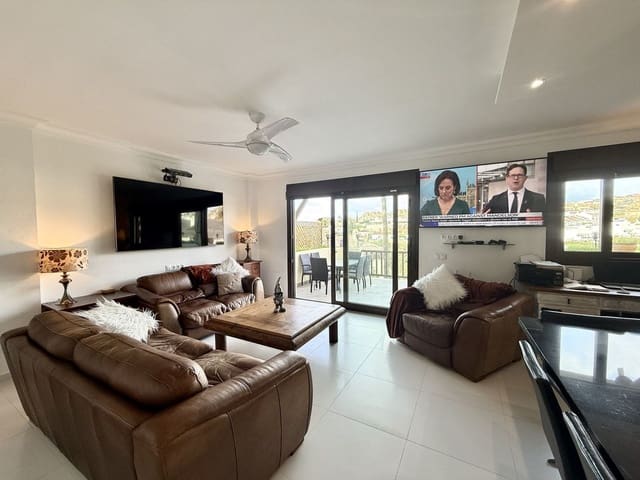 3 makuuhuone Huvila myytävänä paikassa Riviera del Sol, Mijas mukana uima-altaan 
autotalli - 595 000 € (Ref: 9585027)